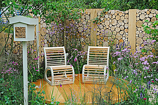花园椅,木质,板条,正面,栅栏,一堆,原木,角,休息区,圆形,木质露台