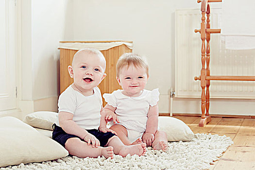 头像,微笑,女婴,男孩,坐,地毯