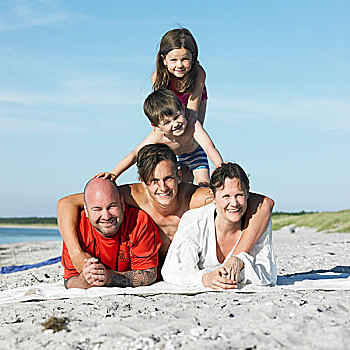 家庭,玩,一起,海滩,毛巾