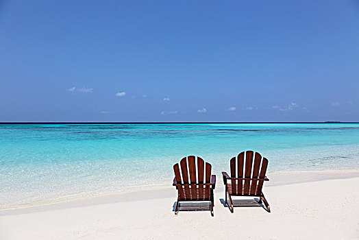 两个,宽木躺椅,晴朗,平和,海滩,远眺,蓝色,海洋,马尔代夫,印度洋