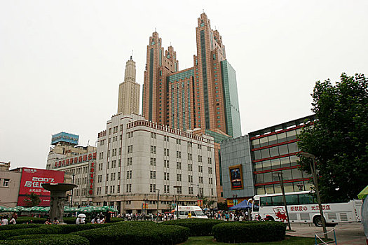 天津百货大楼