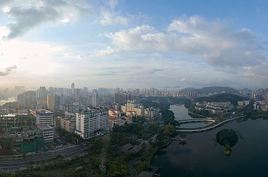 广东惠州西湖与城市建筑航拍全景风光