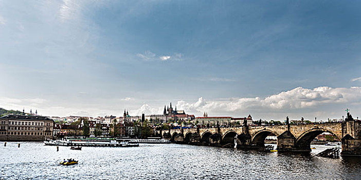 伏尔塔瓦河,查理大桥,布拉格城堡,背影,世界遗产,布拉格,捷克共和国,欧洲