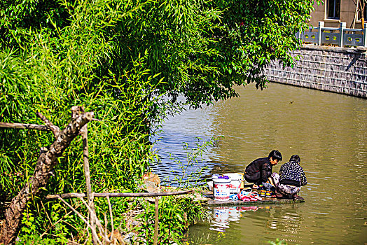 河道,高楼,住宅