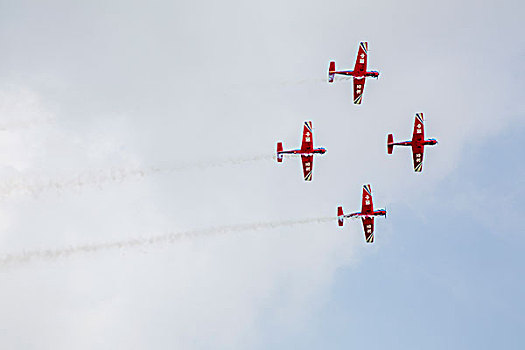 飞机航空表演