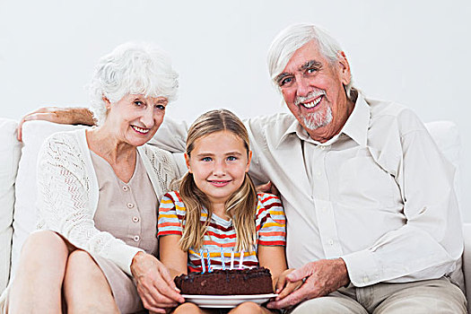 小女孩,庆贺,生日,祖父母,蛋糕,沙发