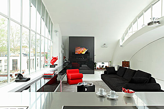 风景,不锈钢,厨房操作台,室内,黑色,沙发,红色,设计师,扶手椅,靠近,巨大,窗户