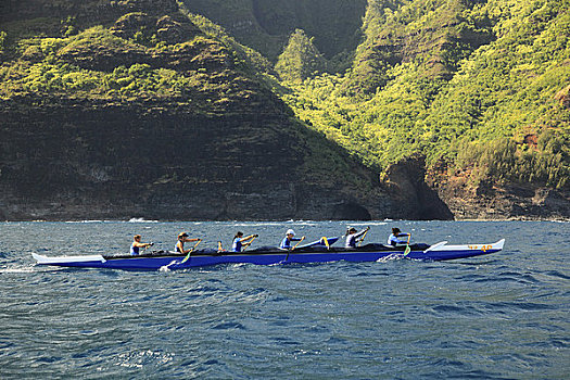 游客,划船,舷外支架,独木舟,纳帕利海岸,考艾岛,夏威夷,美国