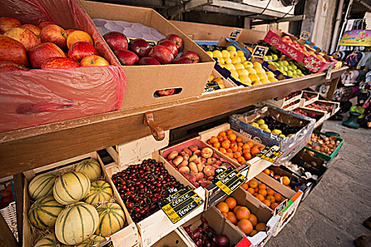 市场货摊,展示,新鲜,水果,博尼法乔,科西嘉岛