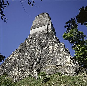 美洲虎金字塔,危地马拉