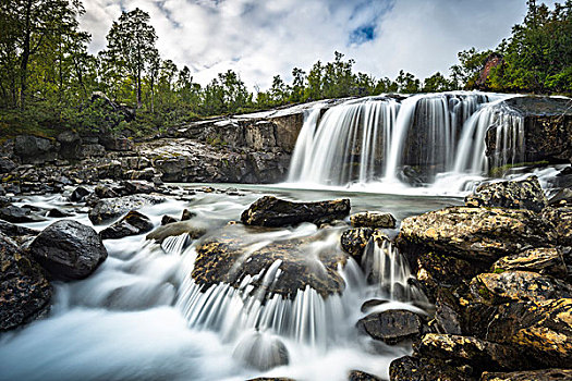 瀑布,国家公园,北博滕省,拉普兰,瑞典,欧洲