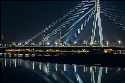 斜拉桥,河,道加瓦河,夜晚,里加,拉脱维亚