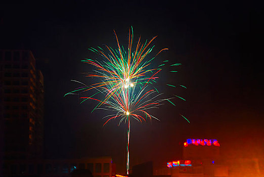 夜空中的烟花