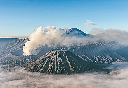 婆罗摩火山,烟,火山,婆罗莫,国家公园,东方,爪哇,印度尼西亚,亚洲