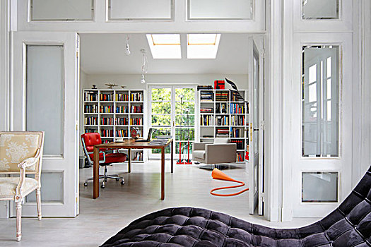 风景,打开,玻璃,一对,门,学习,书架,书桌,红色,旋轴,椅子,老式,现代,躺椅,前景