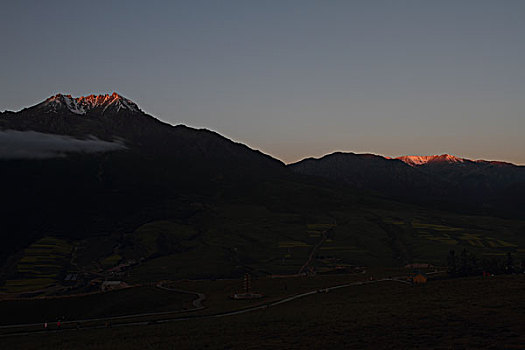 雪山日出,原图