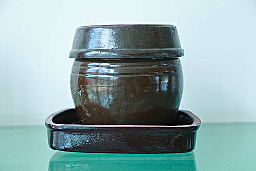 朝鲜族陶罐用具