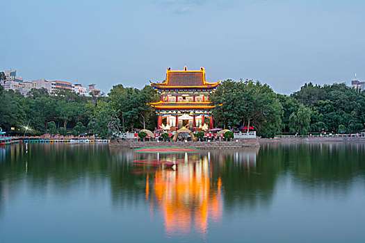 乌鲁木齐城市风光夜景