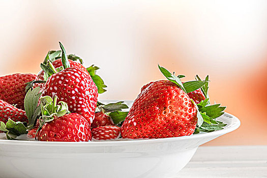 草莓,白色,盘子,桌子