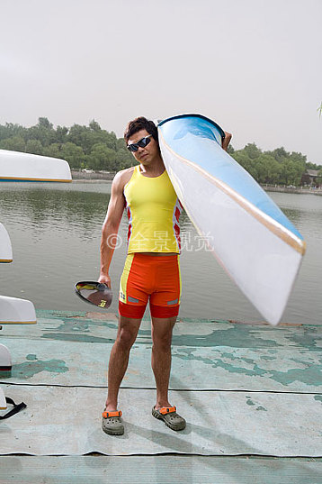 划船运动员肌肉图片