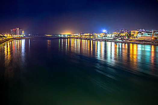 汉江上的城市建筑夜景