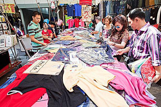 中国,香港,九龙,旺角,女性,市场,货摊,销售,假的,品牌,衣服