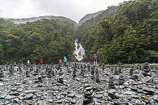 旅游,走,石头,雨天,艾斯派林山国家公园,西海岸,区域,南岛,新西兰