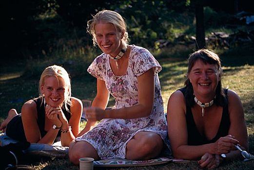 三个女人,享受,太阳,瑞典