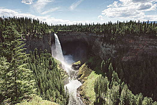 瀑布,威尔斯格雷省立公园,加拿大
