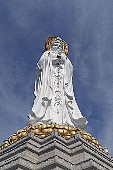南山寺观音塑像