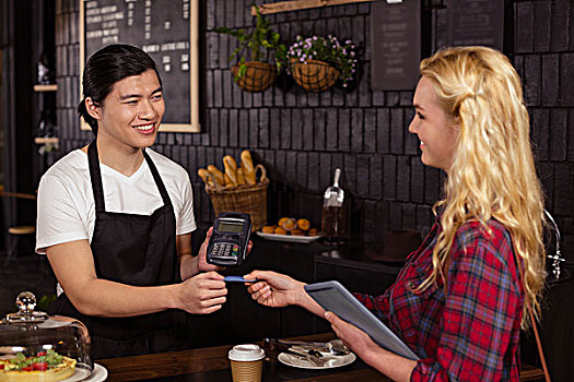 微笑,咖啡师,信用卡,顾客,咖啡馆