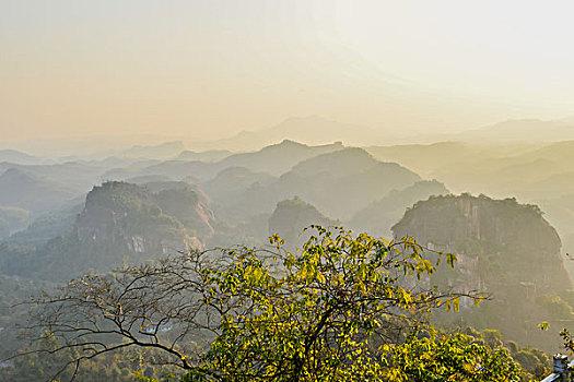 山,丹霞,河流,蓝天,黄昏,大气,山脉,驴友,旅行,地质公园,丹霞地貌,灌木,树,草,水潭,素材,平面设计