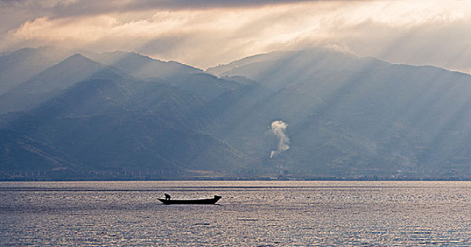 云南大理苍山洱海