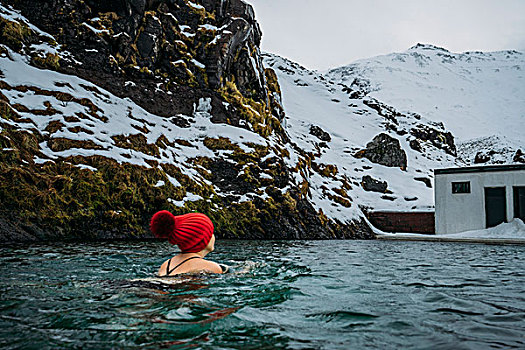 女人,毛线帽,游泳,仰视,雪山,冰岛