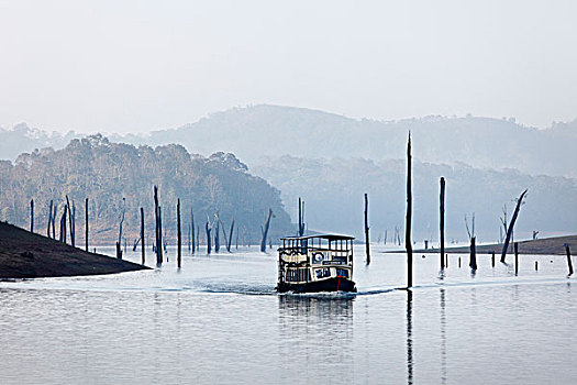 游船,湖,佩里亚国家公园,喀拉拉,印度,南亚,亚洲