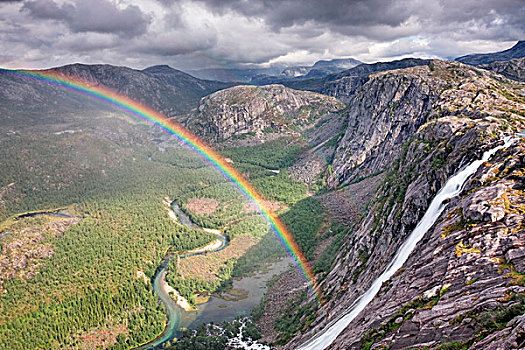瀑布,湖,彩虹,国家公园,诺尔兰郡,挪威,斯堪的纳维亚,欧洲