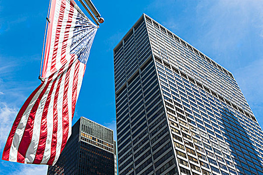 低,倾斜视角,摩天大楼,美国国旗,金融区,曼哈顿,纽约,美国