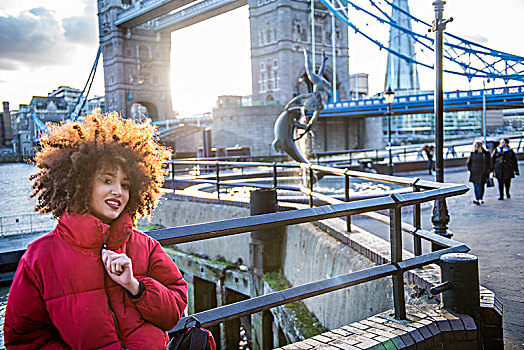 女孩,头像,室外,塔桥,背景,伦敦,英格兰,英国
