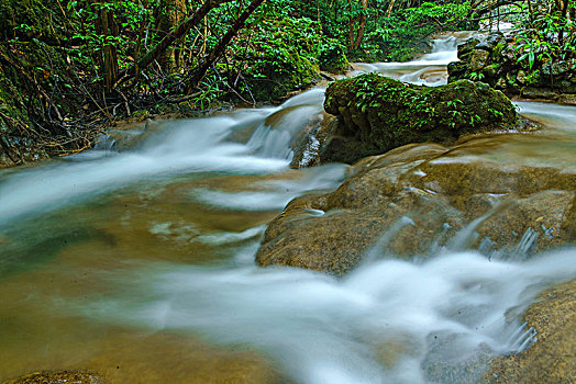 贵州荔波小七孔山水