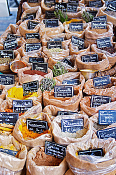 街边市场,货摊,许多,不同,普罗旺斯,调味品,展示,小包,法国