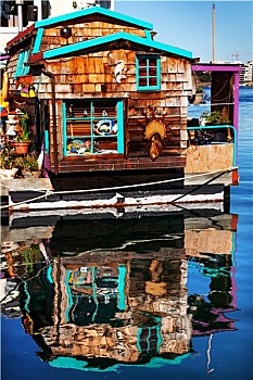 水上住宅,乡村,褐色,船屋,渔人码头,反射,内港,维多利亚,温哥华,不列颠哥伦比亚省,加拿大
