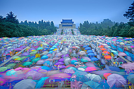 雨季中山陵