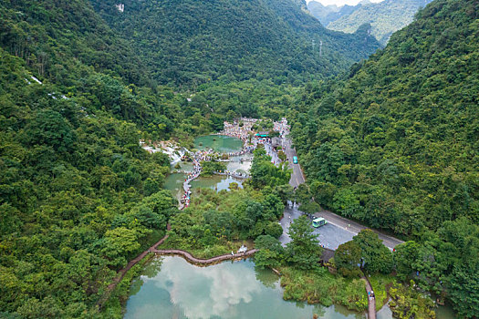 航拍贵州荔波小七孔景区