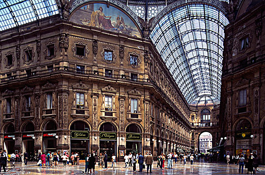 商业街廊,米兰,伦巴底,意大利