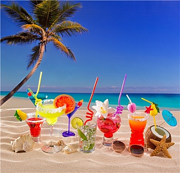 彩色,热带,鸡尾酒,海滩,白色背景,沙子