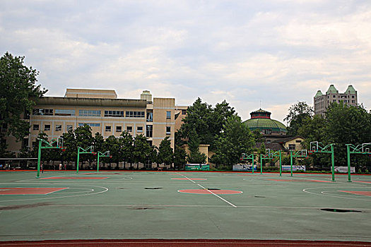 东南大学