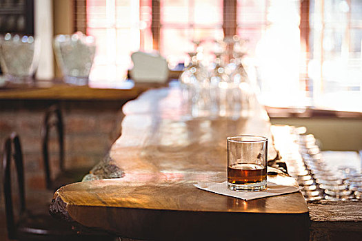 玻璃杯,威士忌,吧台,餐馆