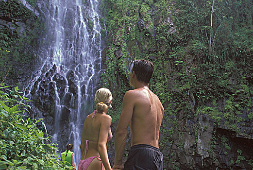 哥斯达黎加,岛屿,情侣,水边,湾,瀑布