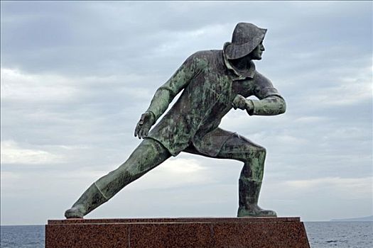 雕塑,捕鱼者,英雄,二战,水岸,西西里,意大利