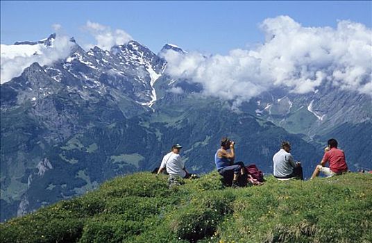 远足者,休息,享受,山景,阿尔卑斯山,瑞士,欧洲
